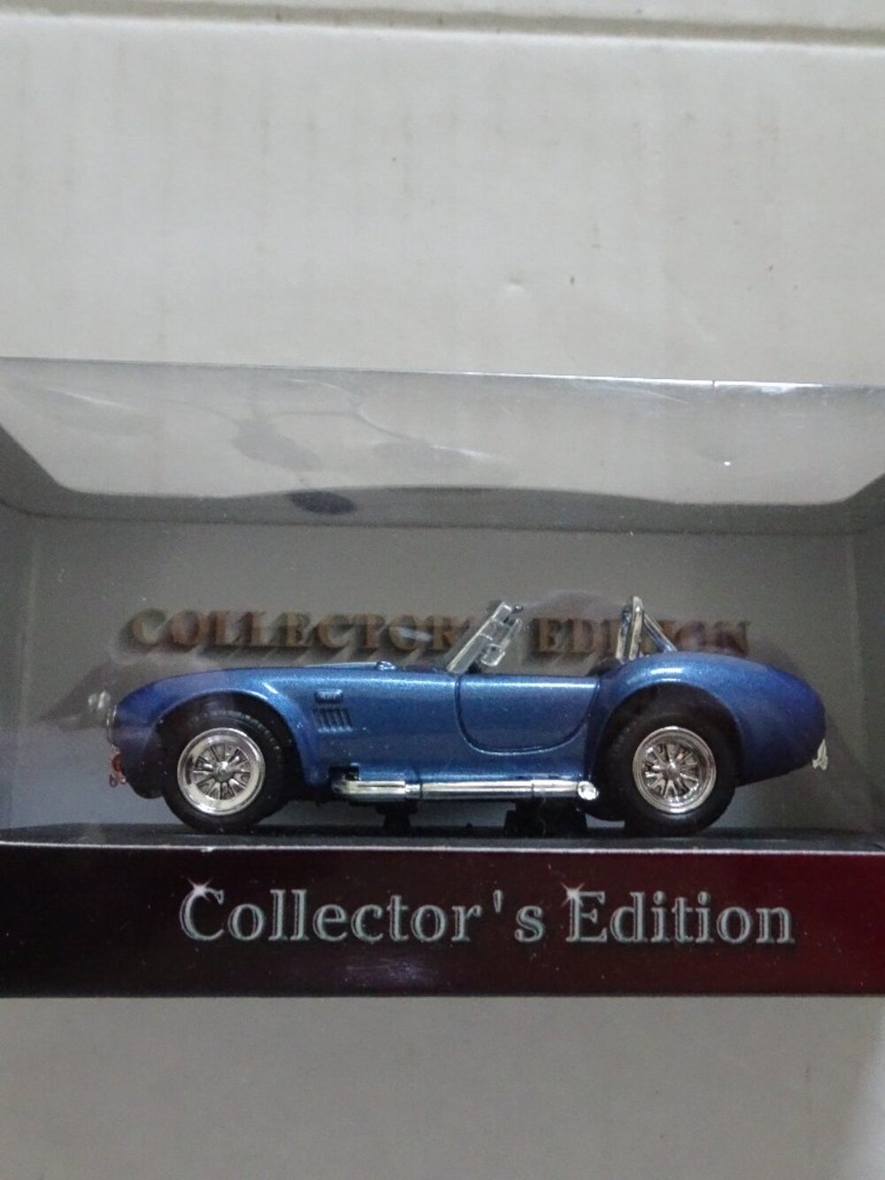 Shelby Cobra 1964 - 427S/C Diecast Car - Yat Ming No. 94243 1/43 Scale - New